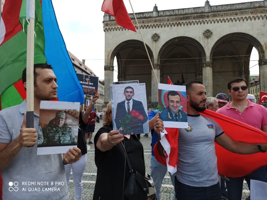 В Мюнхене азербайджанцы выступили против армянской агрессии