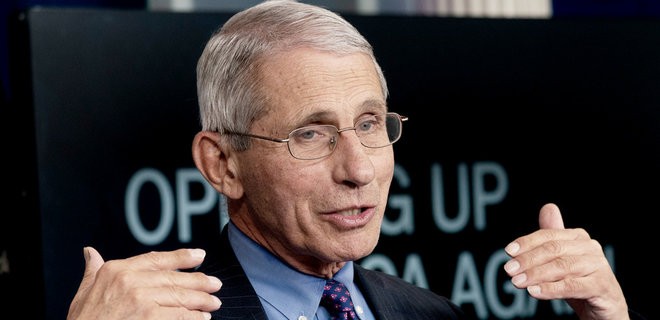 Главный инфекционист США предсказал усиление пандемии