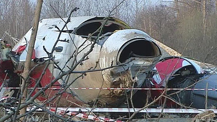 Польша заявила, что тротил в Ту-154 Качиньского заложили во время ремонта в России