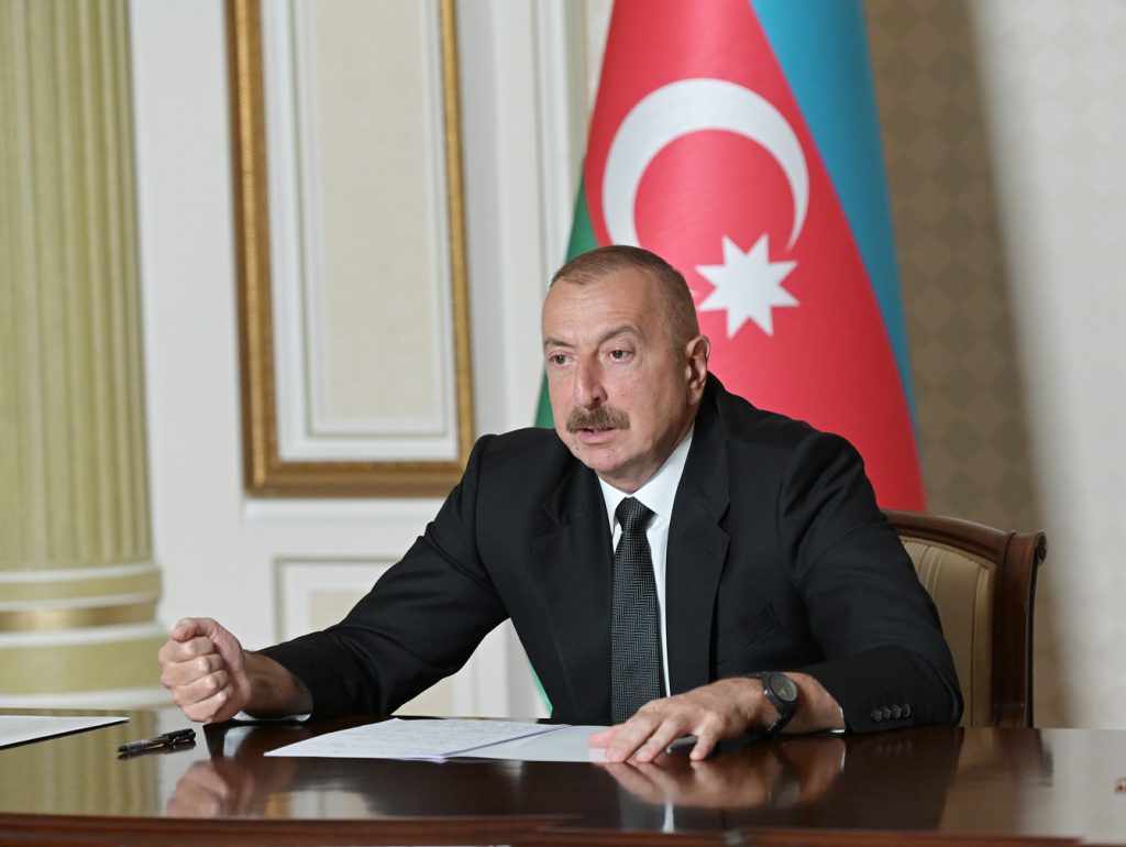 Ильхам Алиев раскритиковал работу SOCAR, АЗАЛ, АЖД и Азерэнержи: «Тянут экономику вниз»