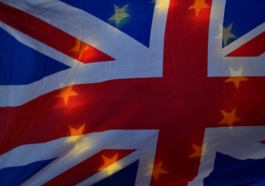 Франция обвинила Британию в затягивании переговоров по Brexit