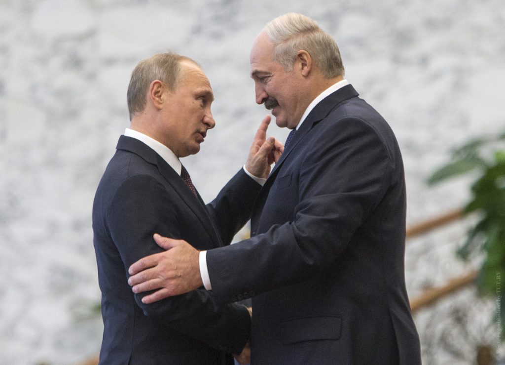 Кремль раскрыл детали второго за месяц телефонного разговора Путина и Лукашенко