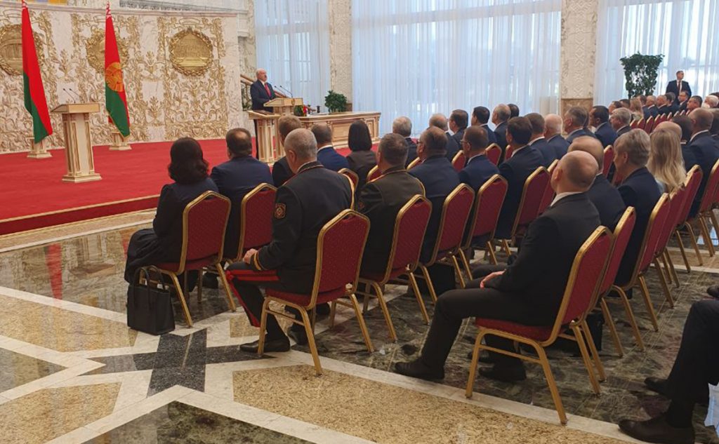 Лукашенко тайно вступил в должность президента Беларуси