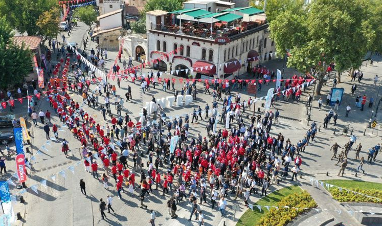 В Турции проходит фестиваль технологий с участием представителей 84 стран
