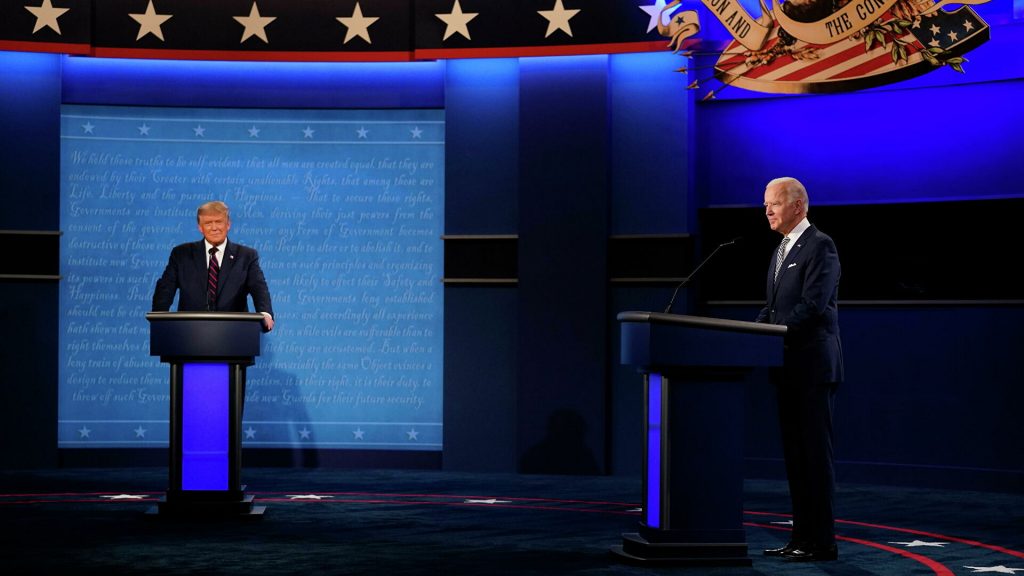 «Заткнись, парень»: Дебаты Трампа и Байдена назвали худшими в истории