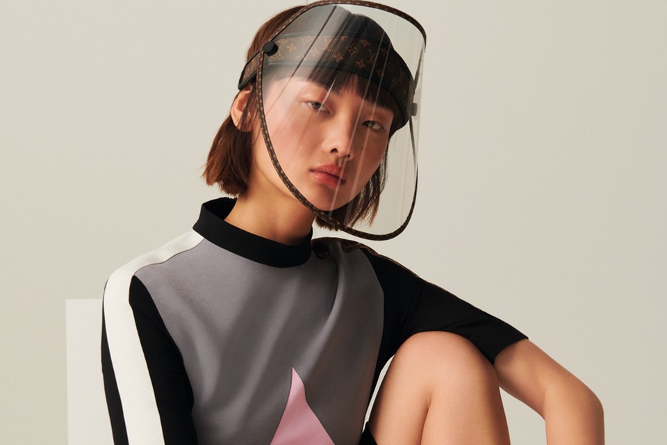 Louis Vuitton выпустил защитные щиты для лица за $960