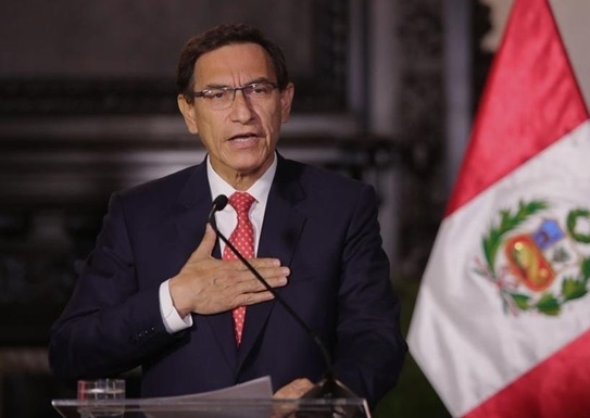 В Перу парламент проголосовал за импичмент президента