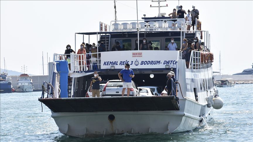 У берегов Бодрума спасены 19 нелегалов