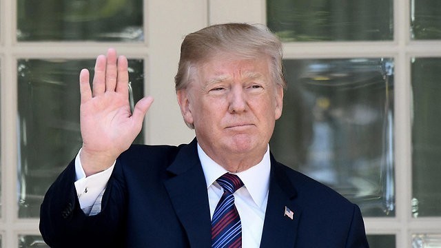 Заболевший ковидом Трамп утомляется, но не унывает