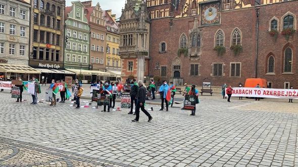Польские азербайджанцы протестуют против армянского террора: фото