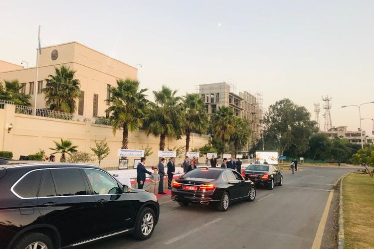 Азербайджан обнародовал в Пакистане свидетельства армянского террора: фото, видео