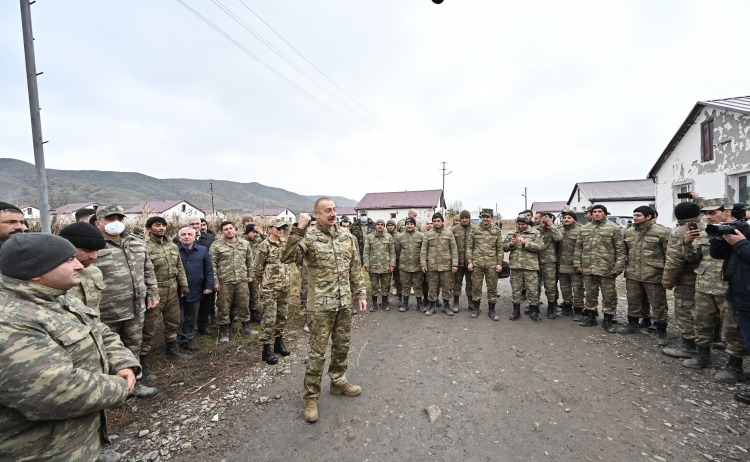 Визит Алиевых в Губадлинский и Зангиланский районы в фотографиях