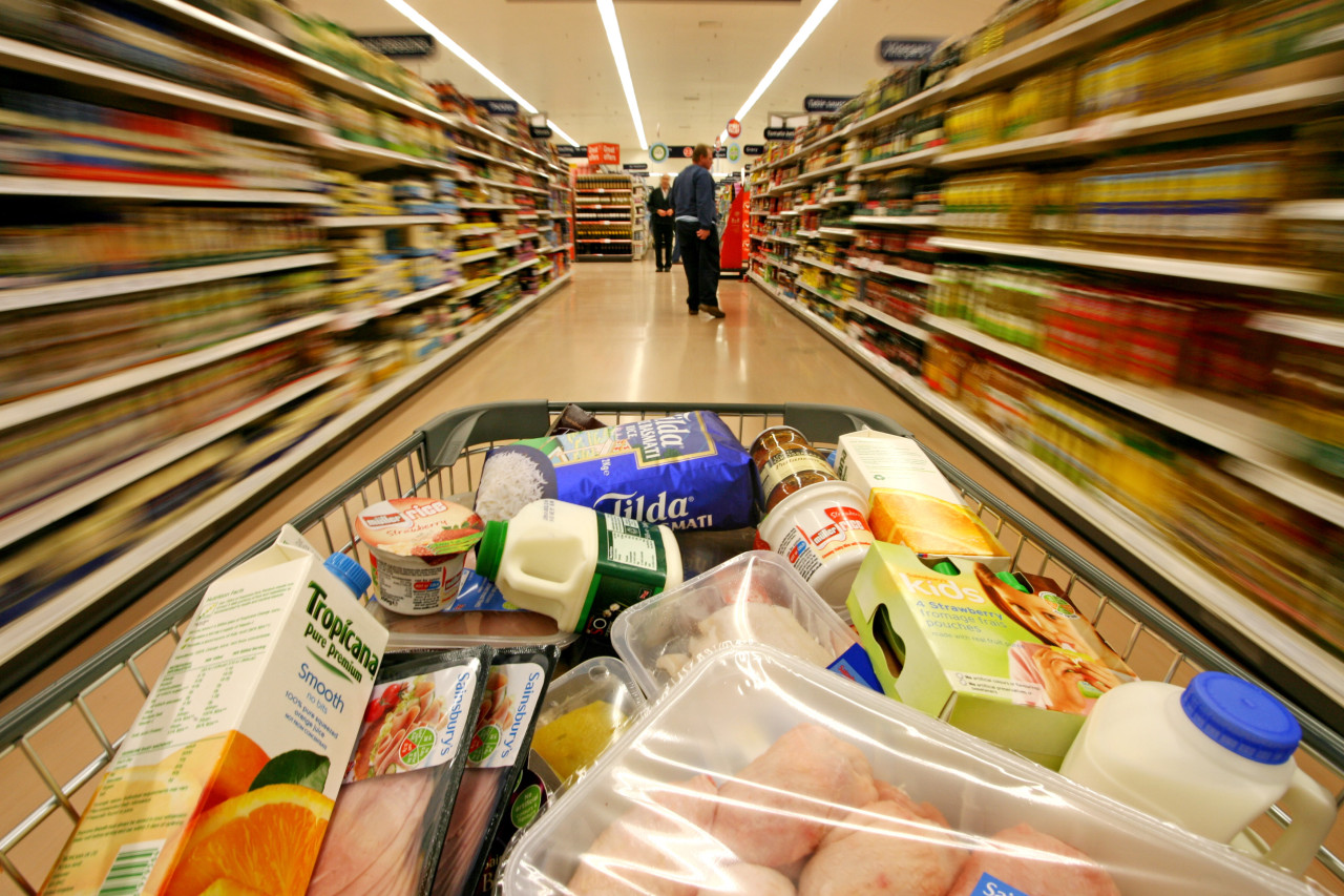 Британским супермаркетам предложили запастись продуктами