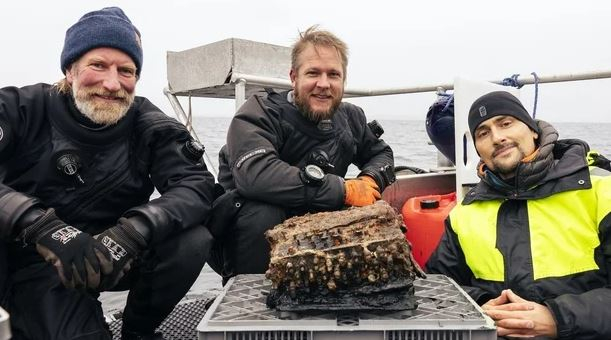 Дайверы нашли на морском дне «Энигму»