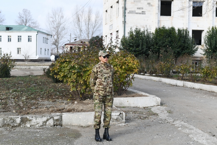 Визит Алиевых в Губадлинский и Зангиланский районы в фотографиях