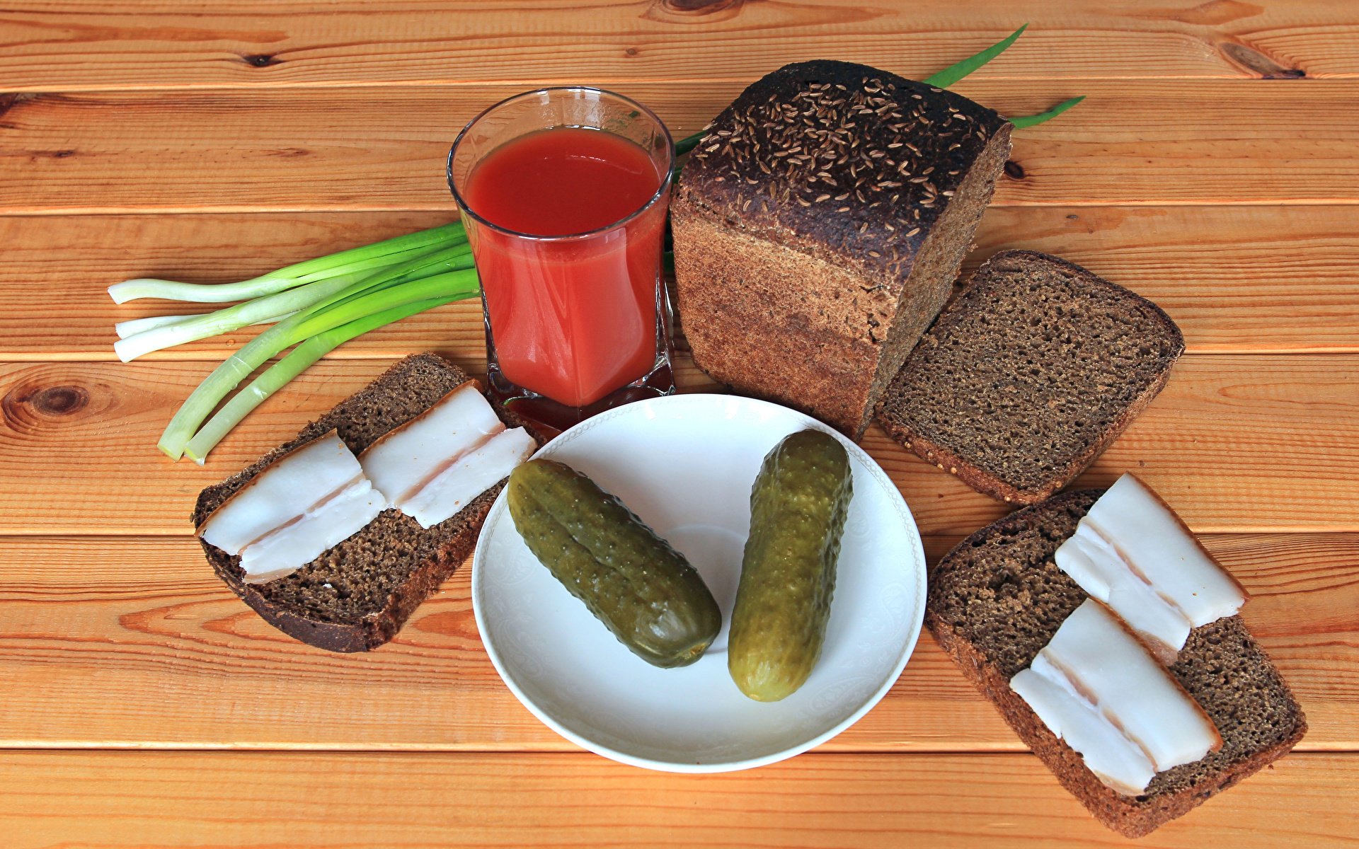 Названы самые опасные для ужина продукты