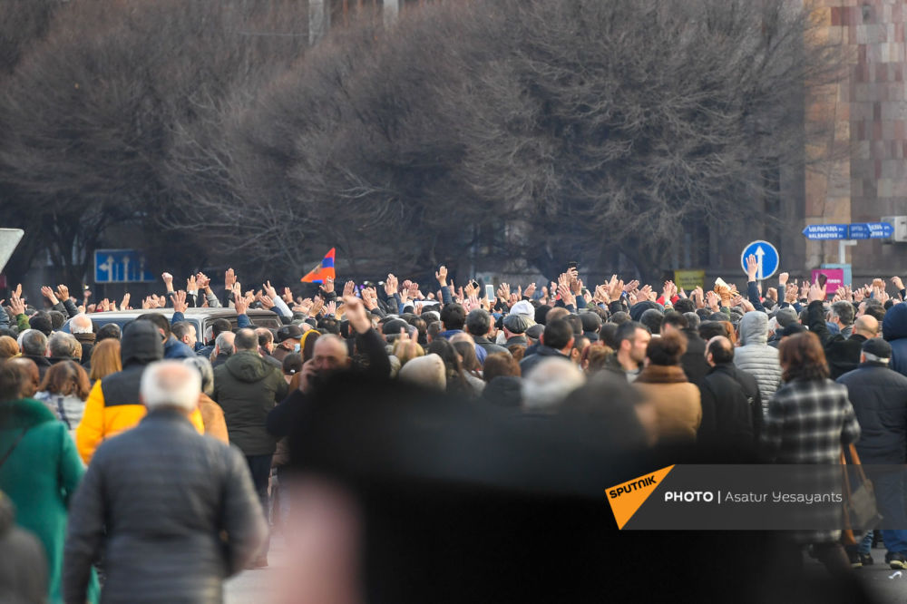 Противостояние в Армении в фотографиях