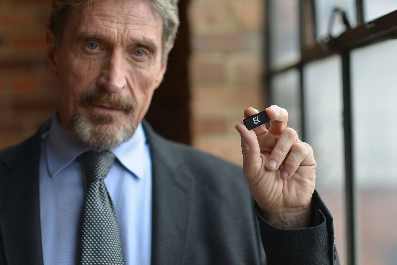 Основателя компании McAfee обвинили в мошенничестве