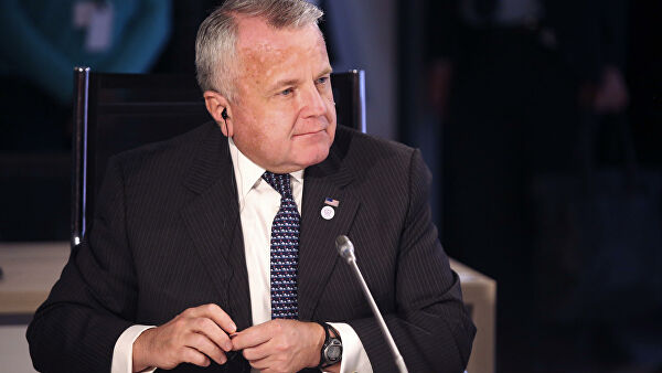 США не планируют отзывать своего посла из России