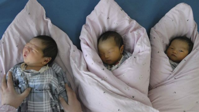 В Китае разрешили иметь до трех детей