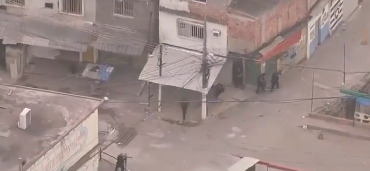 В перестрелке в Бразилии погибли десятки человек