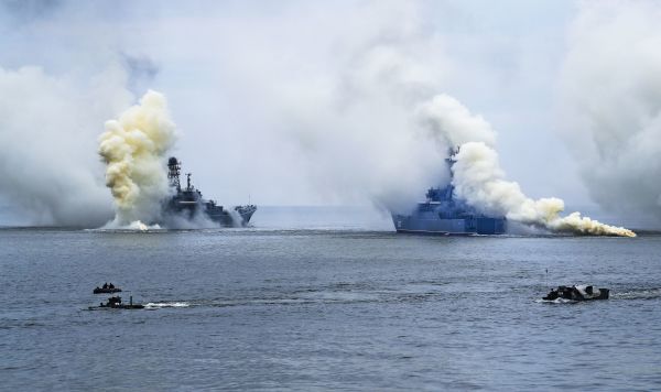 «Морской бой» России и НАТО — к чему готовиться Баку и Еревану?