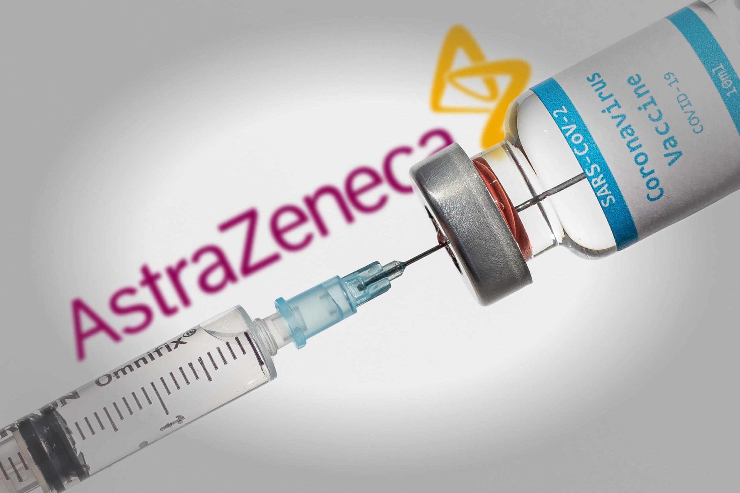 В Иордании мужчина привился AstraZeneca и умер через 10 минут
