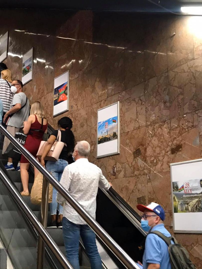 B барселонском метро установлены билборды, посвященные Азербайджану