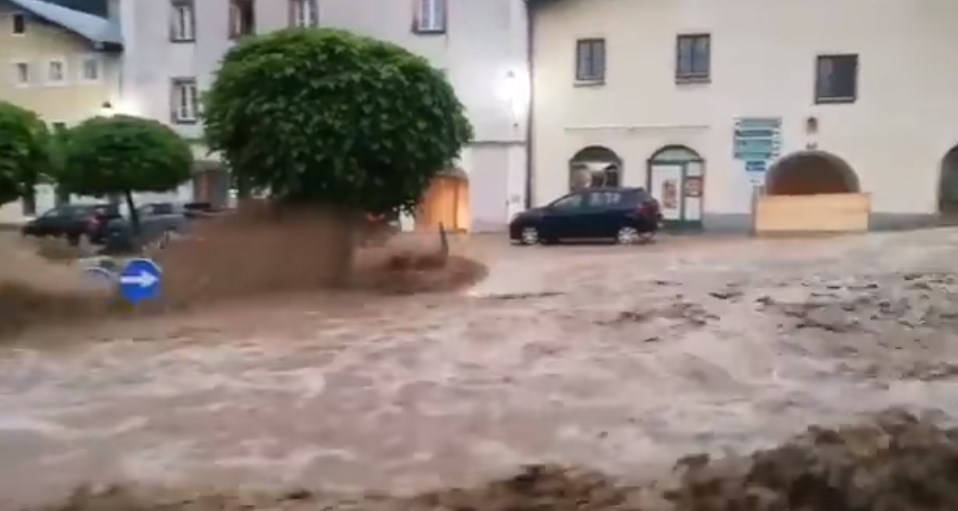 От наводнений страдает и Австрия