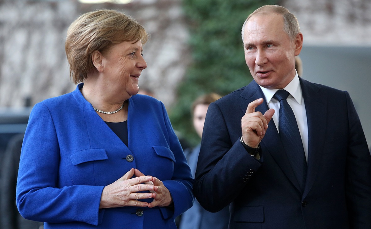 СМИ: Путин и Меркель разругались в 2014 году из-за кризиса в Украине