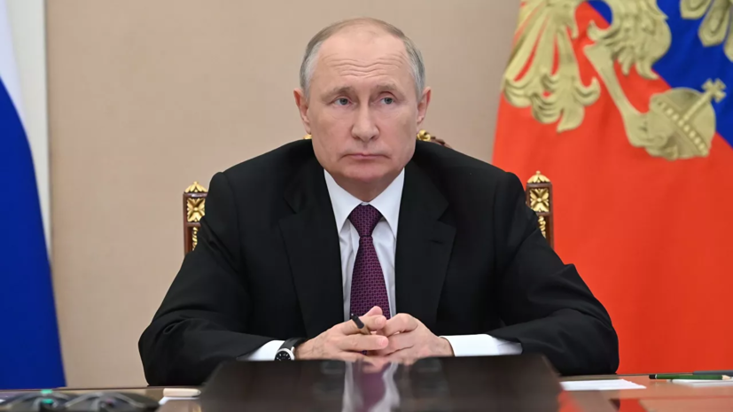 Путин наградил россиян, погибших при тушении пожаров в Турции