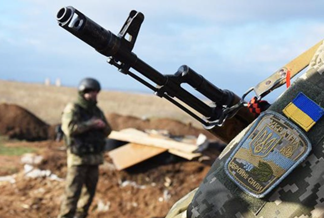 Пророссийские сепаратисты обстреляли позиции украинской армии: много раненых