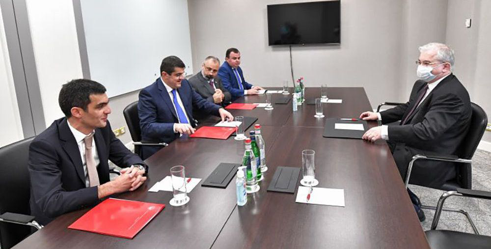 Ховаев встретился с сепаратистом Арутюняном