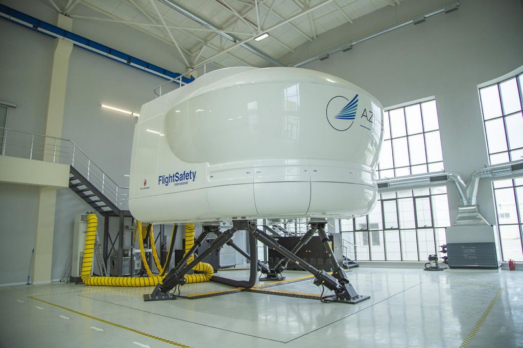 Пилоты AZAL смогут тренироваться на новом тренажере