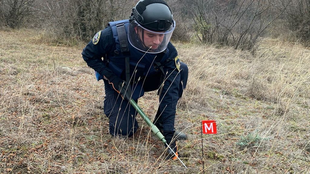 Франция готова выделить Азербайджану 400 тысяч евро на разминирование