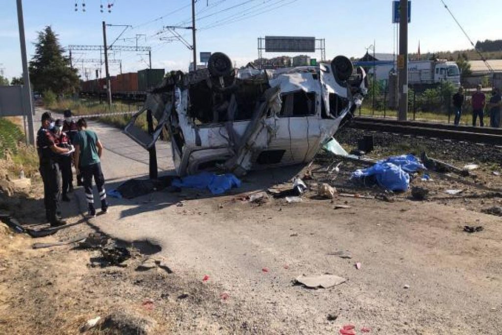Увеличилось количество жертв страшной аварии в Турции