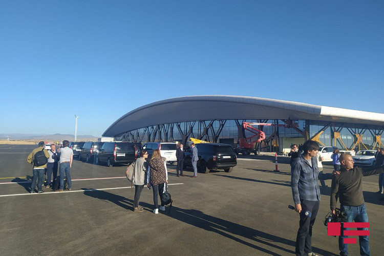 Группа международных путешественников впервые посетила Карабах, вылетев коммерческим рейсом в Физули