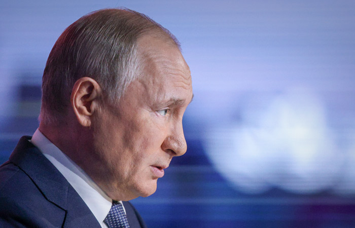 Работу Путина одобрили почти 60 процентов россиян