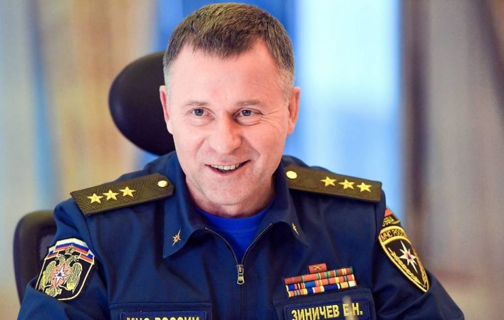 В Кремле считают кощунством неофициальные версии гибели главы МЧС