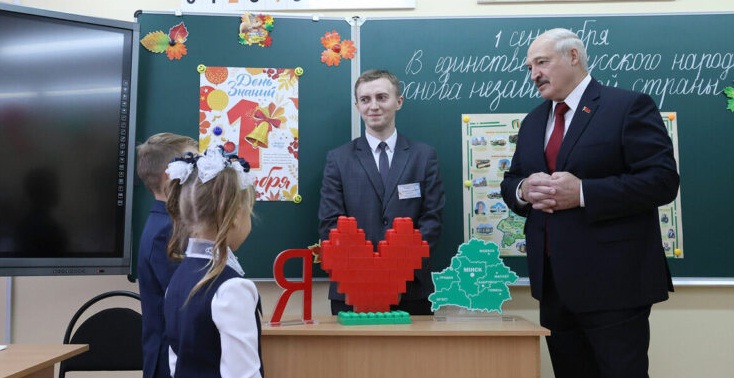 Лукашенко считает день рождения шагом навстречу к Богу