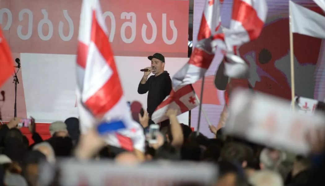 Сторонники Саакашвили потребовали в Тбилиси его освобождения
