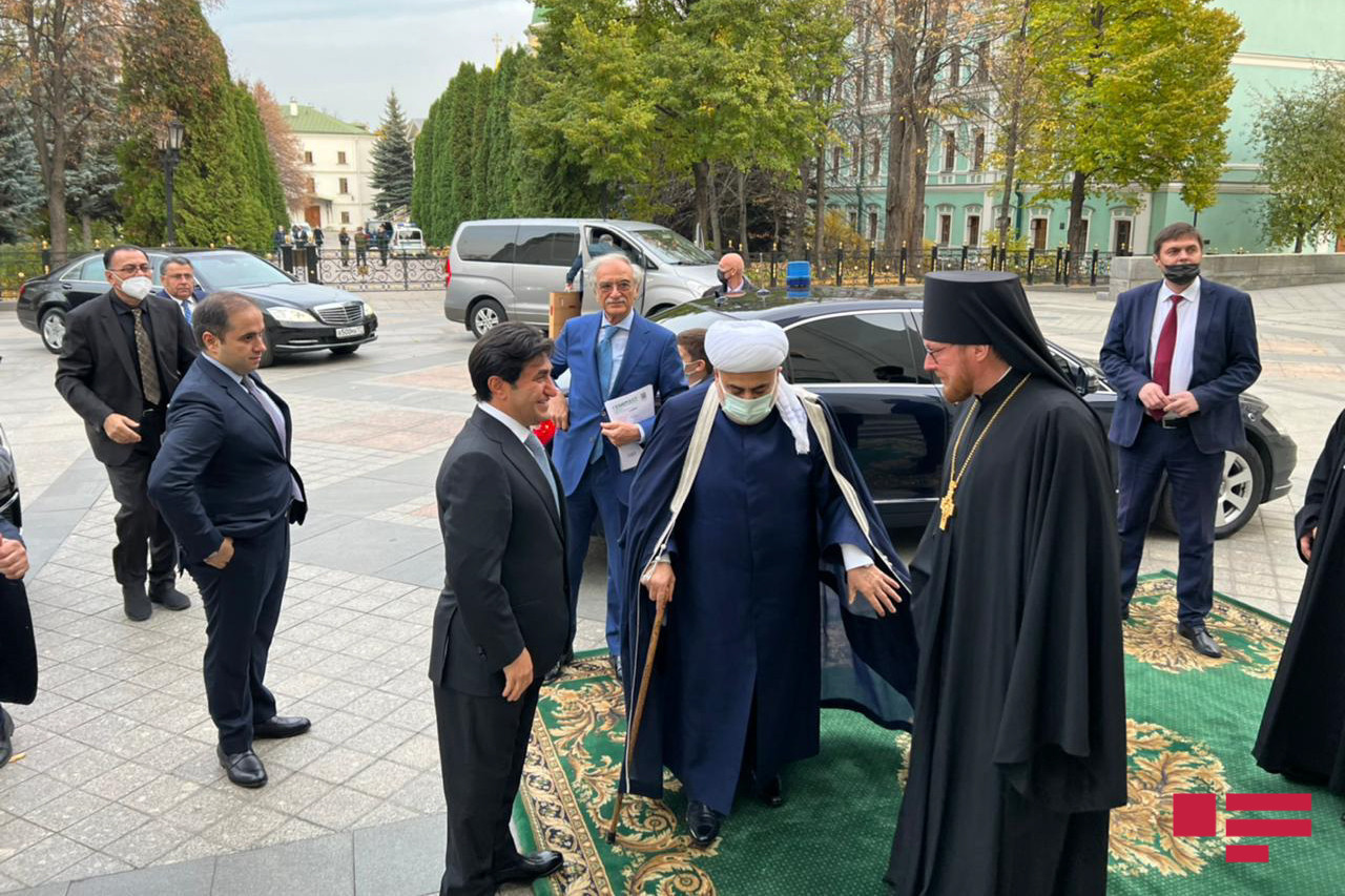 Патриарх Кирилл и Пашазаде встретились в Москве