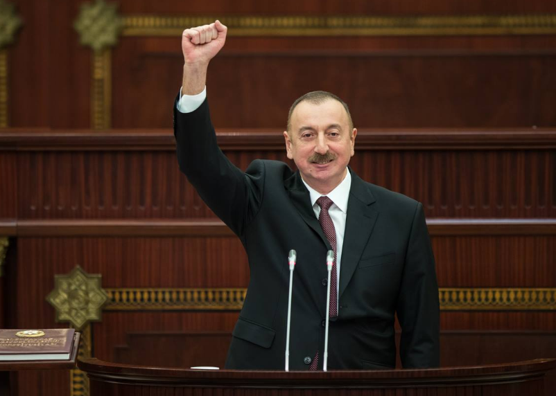 Глава государства отметил рост дезертирства в стане армян после освобождения Физули