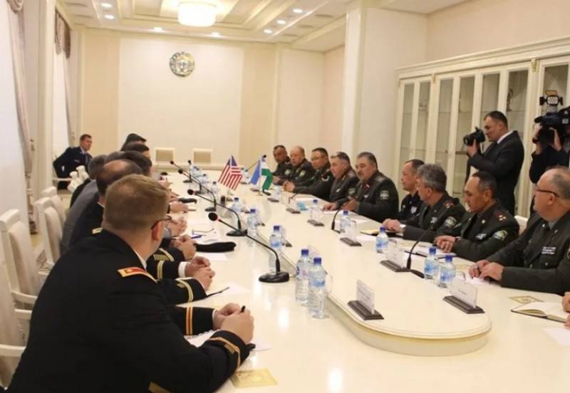 Представитель Пентагона обсуждает в Ташкенте вопросы «безопасности границ»