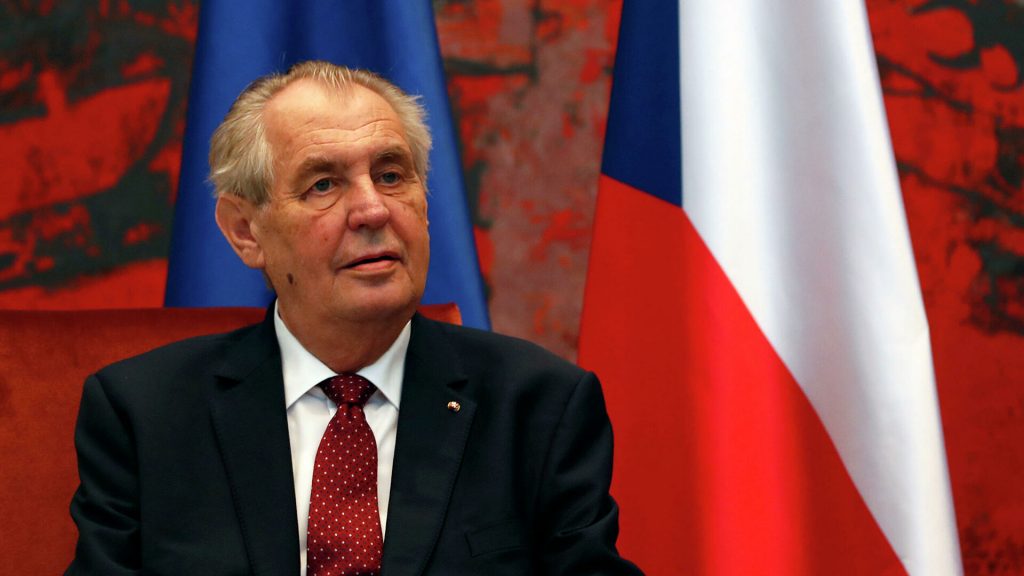 Милошу Земану стало лучше