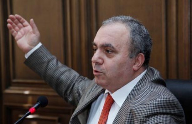 Багратян сетует на отсутствие грузового сообщения с Ираном