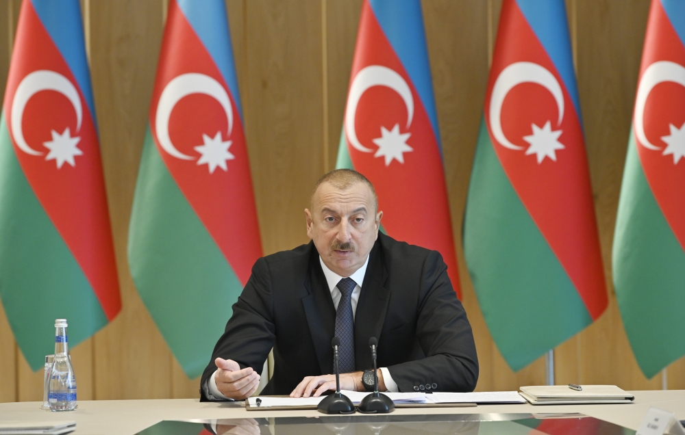 Алиев соболезнует Путину