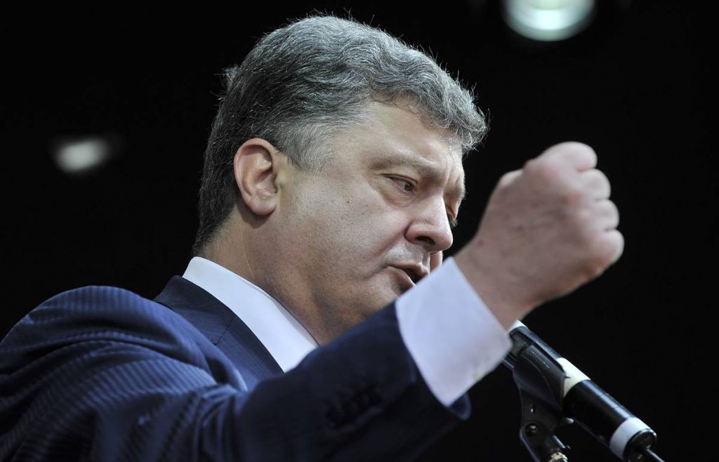 Порошенко попросил оружие у НАТО