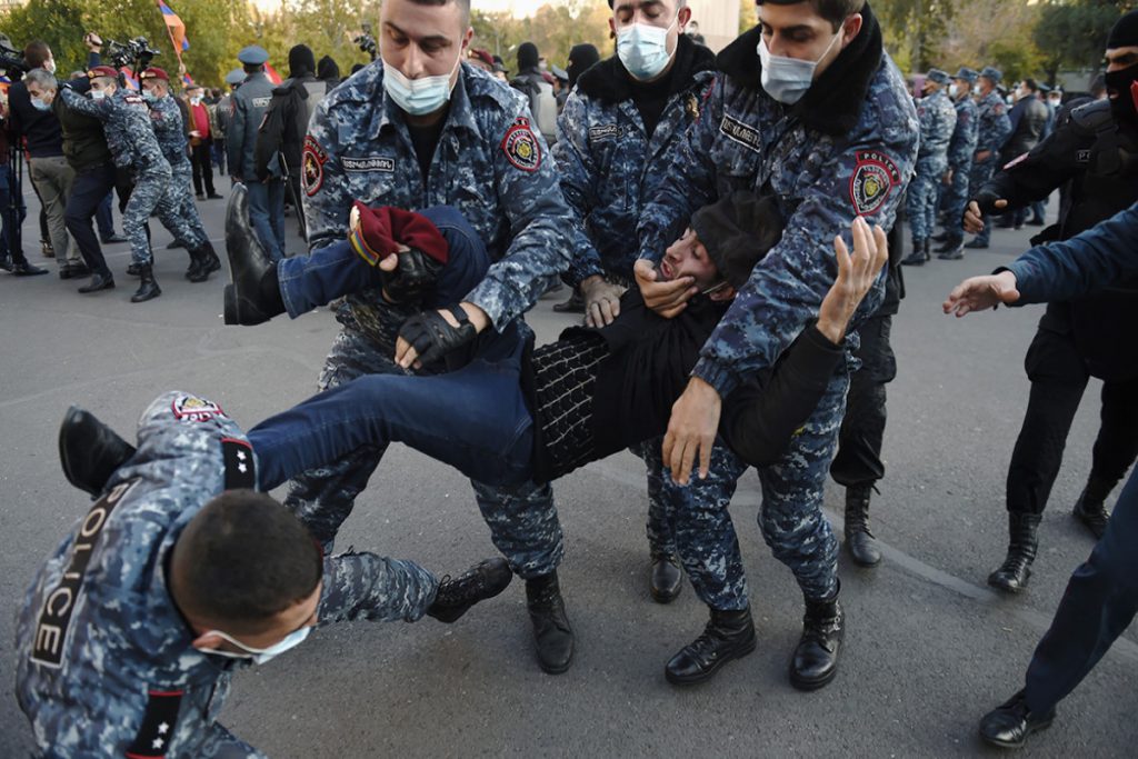 В Ереване протестуют против делимитации и демаркации границ: задержано 18 человек