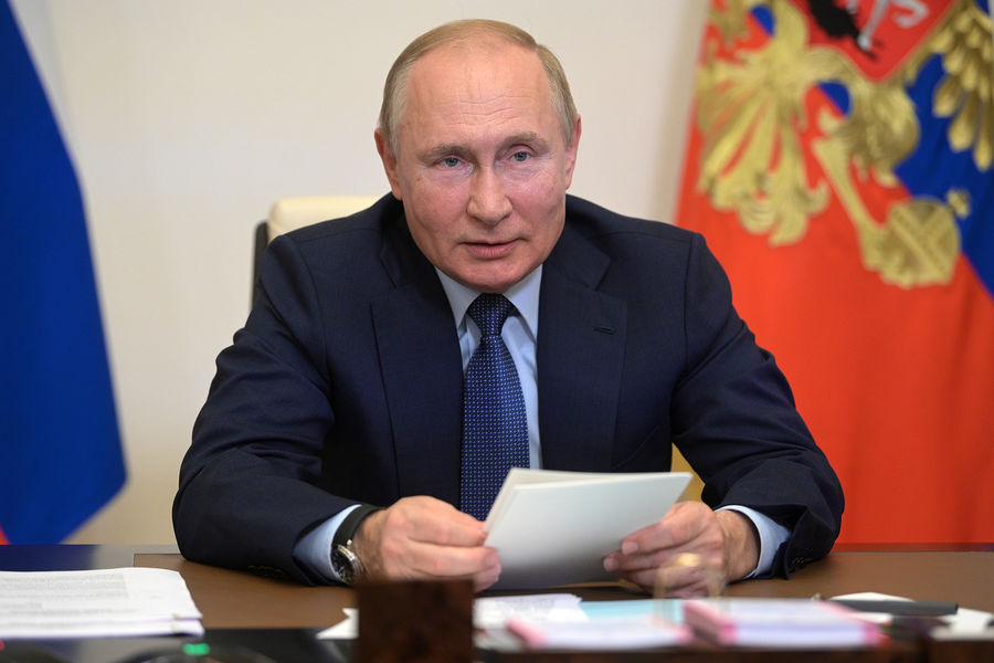 Путин заявил, что противники Nord Stream 2 «рубят сук, на котором сидят»